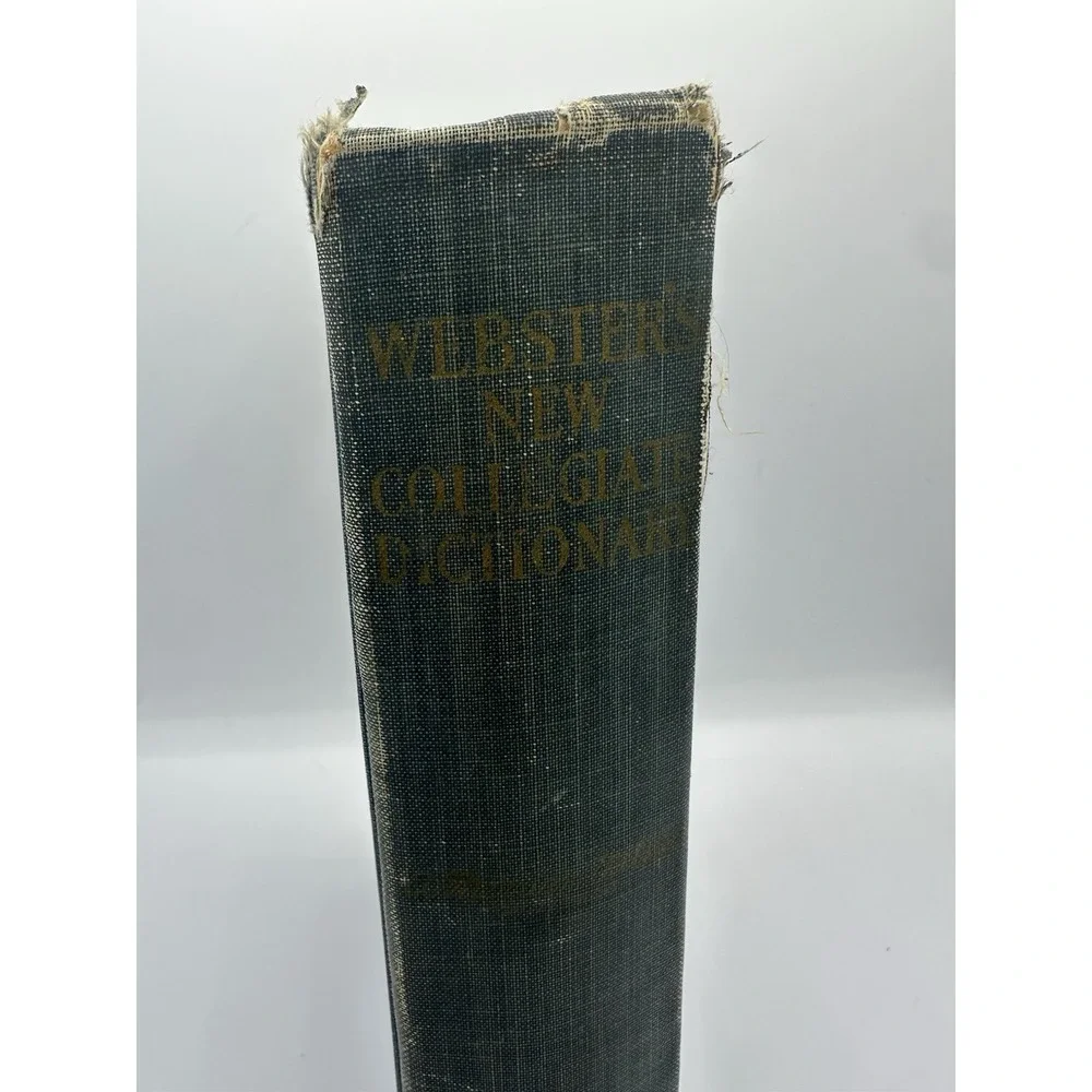 Webster's New Collegiate Dictionary 1960‎ 2nd Edition Thin Paper Vintage Book